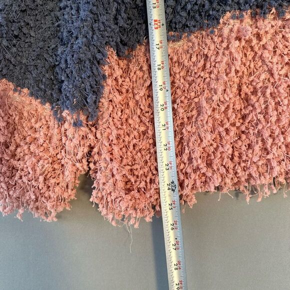 🎉5 for $40🎉 Blu Pepper Fuzzy Top Blouse Sweater Women Size L - Picture 4 of 7